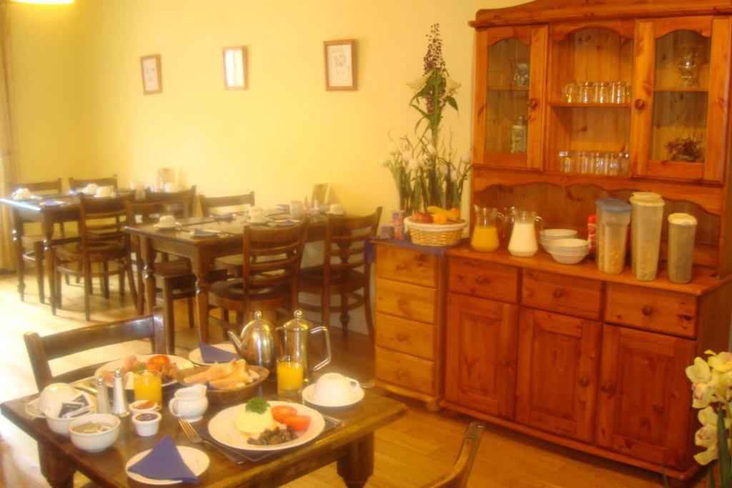 O'Donnabhain'S Kenmare Bilik gambar